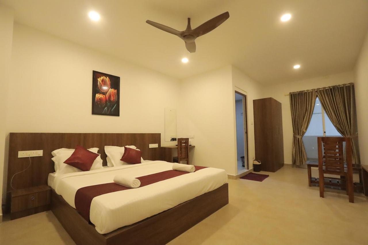 Hotel Dream Suite, Kattappana エクステリア 写真